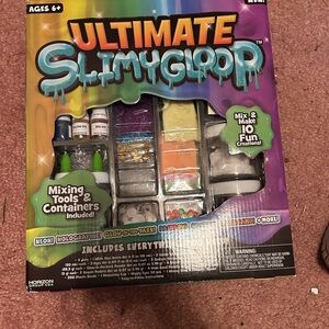 NWT. Ultimate Slimy Goo Kit
